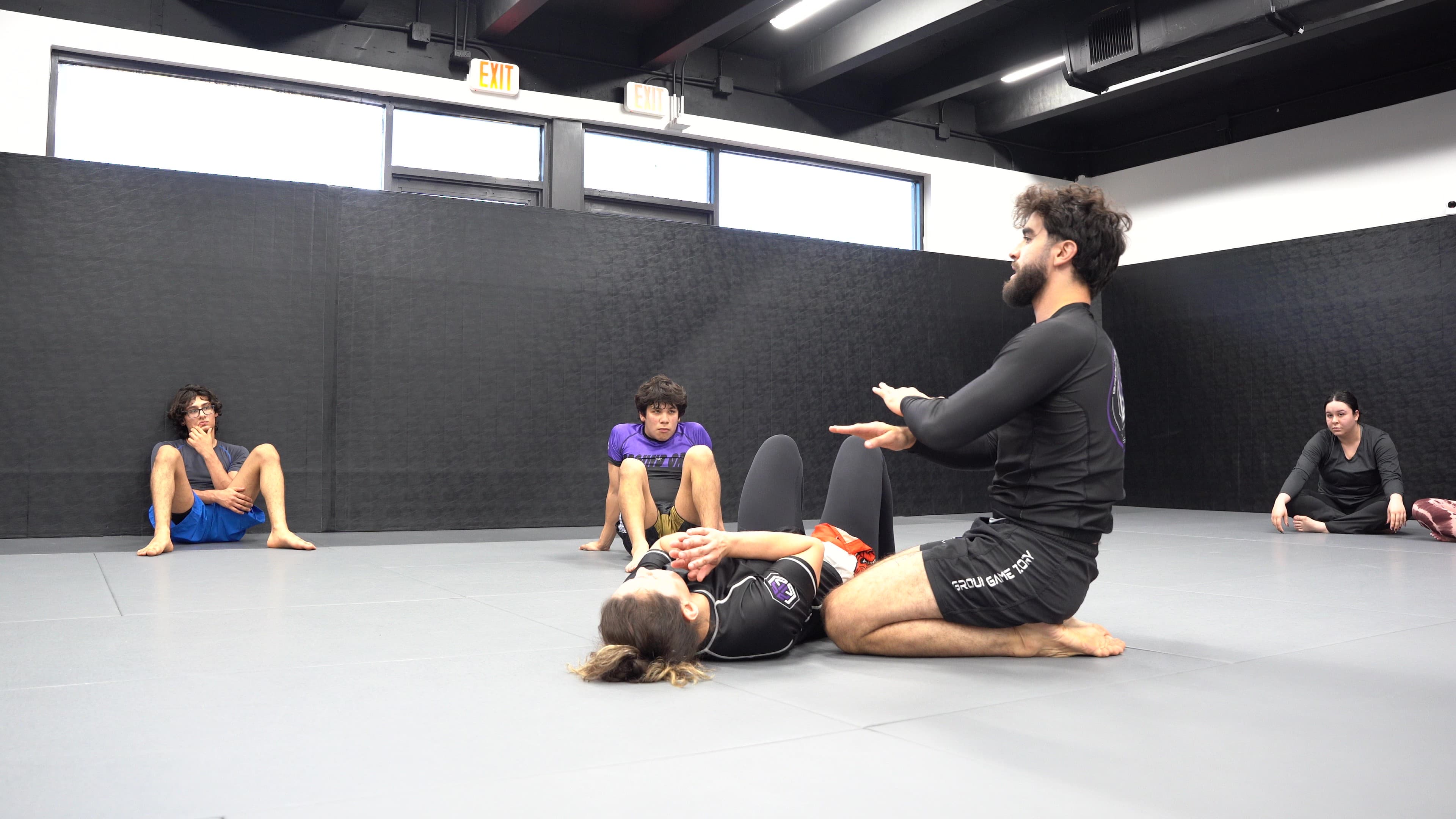 Carlmichael Leiva coaching a private jiu jitsu lesson at Ground Game Theory Miami